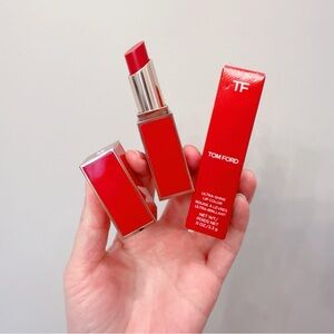 NWB TOM FORD 01 Electric Cherry Ultra-Shine Lip Color 3.3g